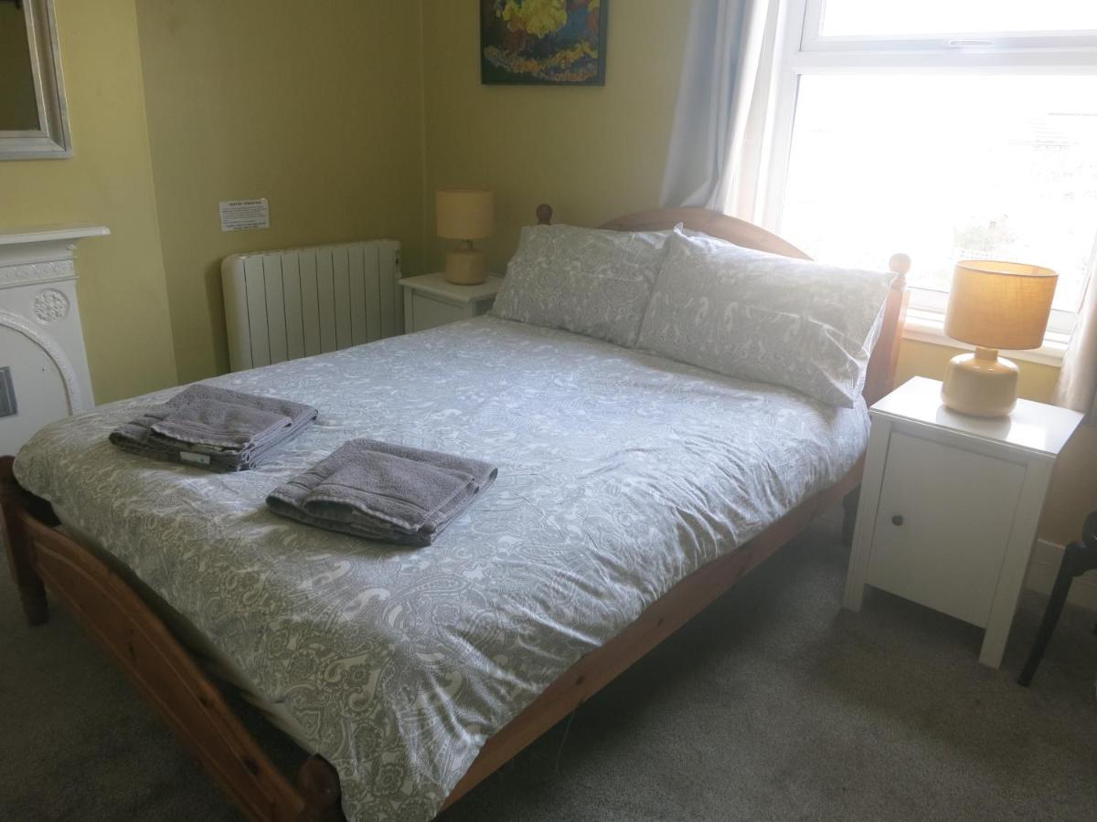 Marine View Guest House Worthing Bagian luar foto