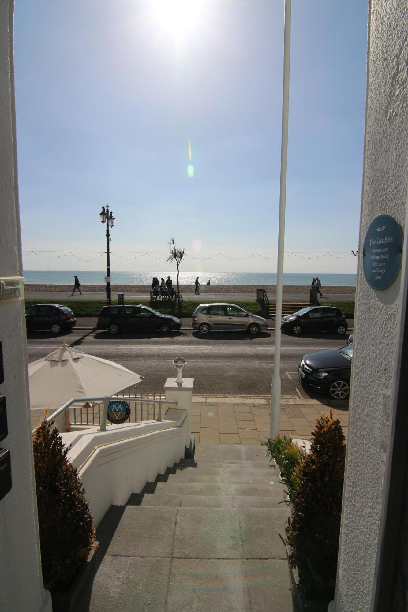 Marine View Guest House Worthing Bagian luar foto